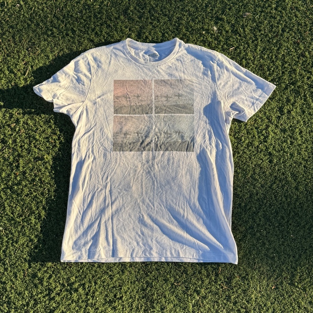 Old Navy Men's Graphic T-Shirt - White